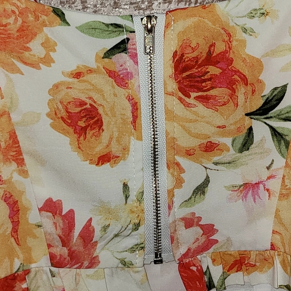 Love Bell High Waist Floral top and Shorts set Vibrant Orange Pink - Picture 8 of 14